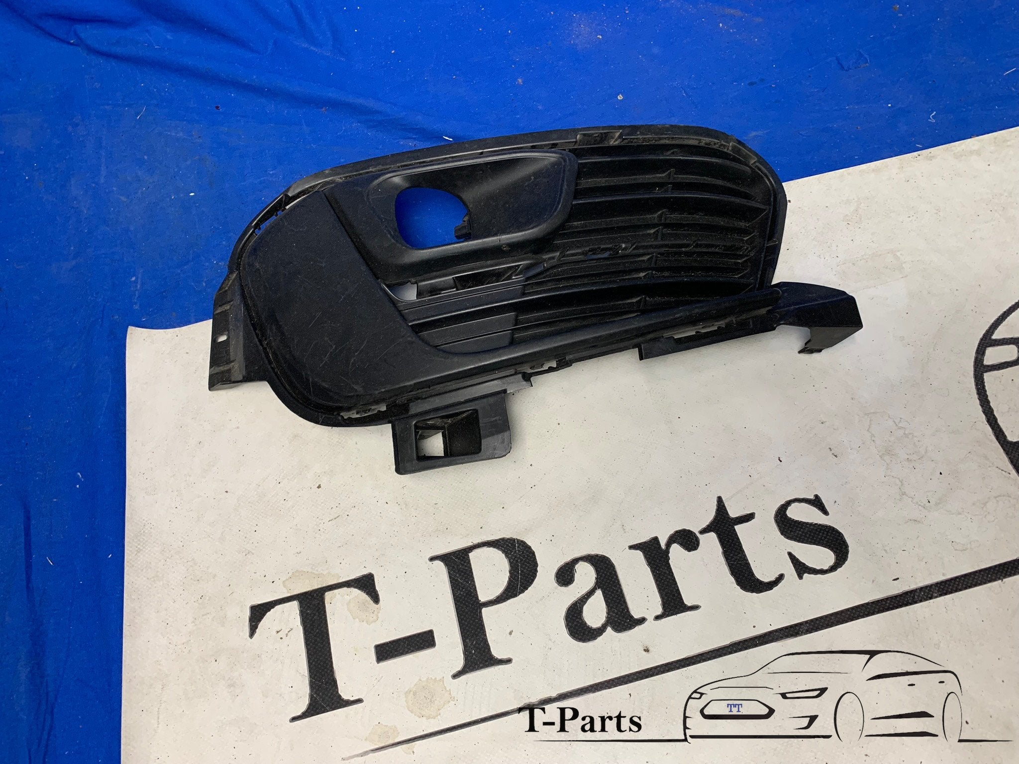 Cache cache feu antibrouillard gauche Peugeot 308, Info@fabrikant.eu, Fabrikant BV, Pare-chocs, Utilisé
