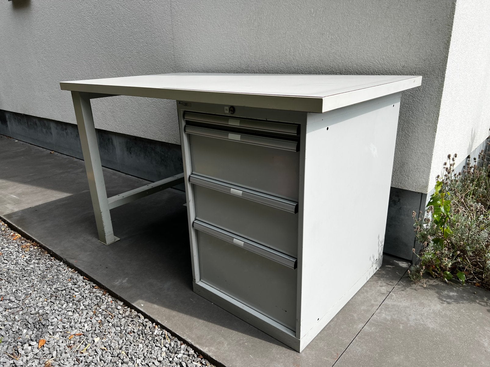 Etabli Lista avec commode 1,5 m sur 0,8 m et hauteur 90 cm, Bricolage & Construction, Enlèvement, Utilisé, 120 à 170 cm