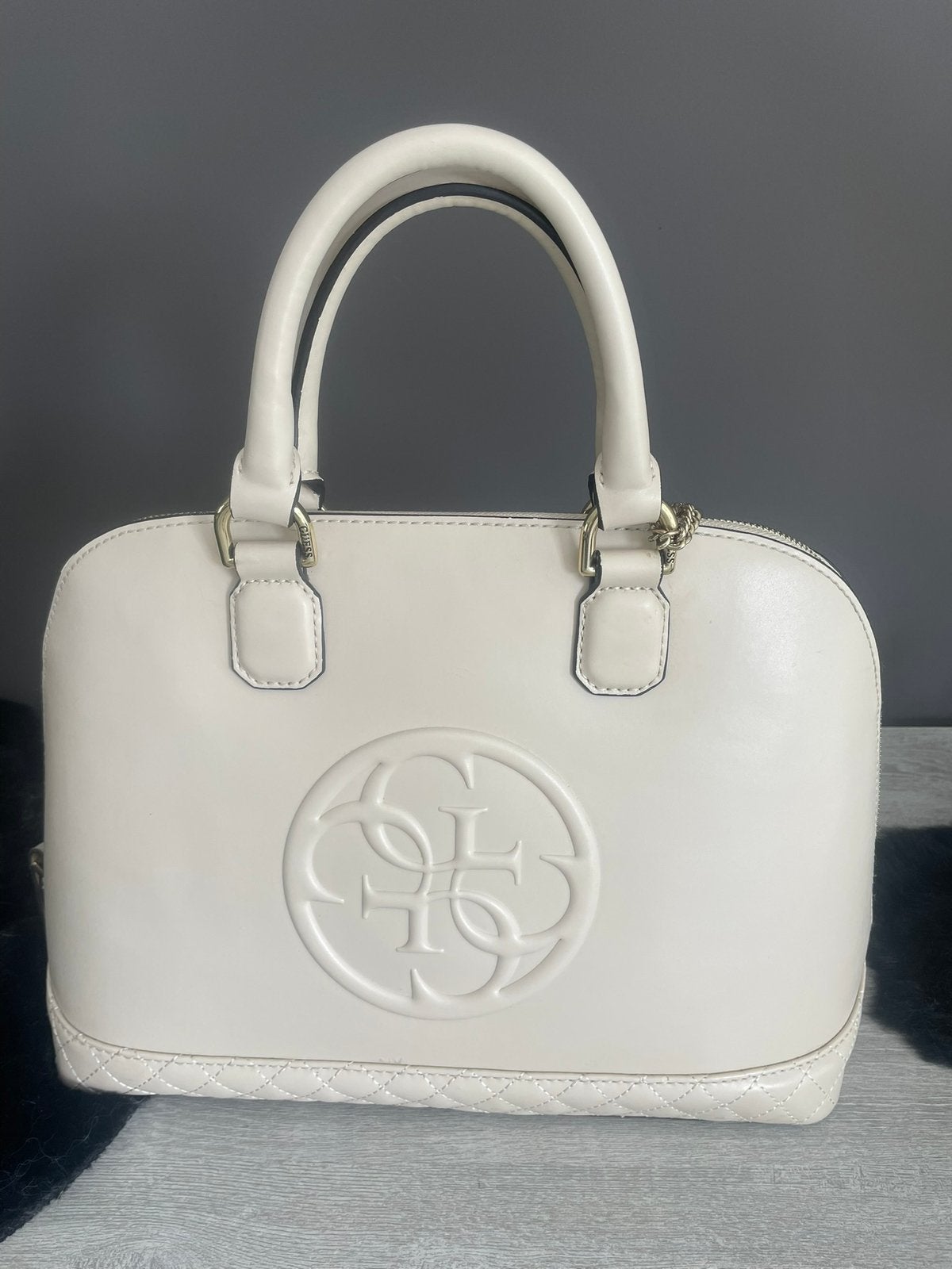Guess handtas, Handtassen en Accessoires, Tassen | Damestassen, Ophalen, Zo goed als nieuw, Handtas