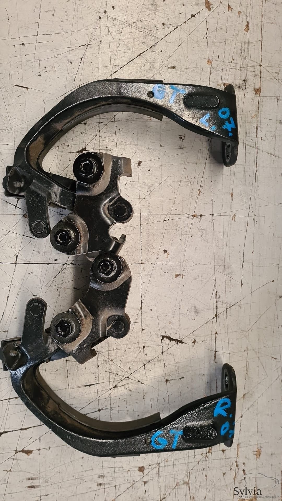 Achterklep scharnieren set onderzijde BMW 5 serie F07 GT 410, Gebruikt, -, -, Ophalen of Verzenden