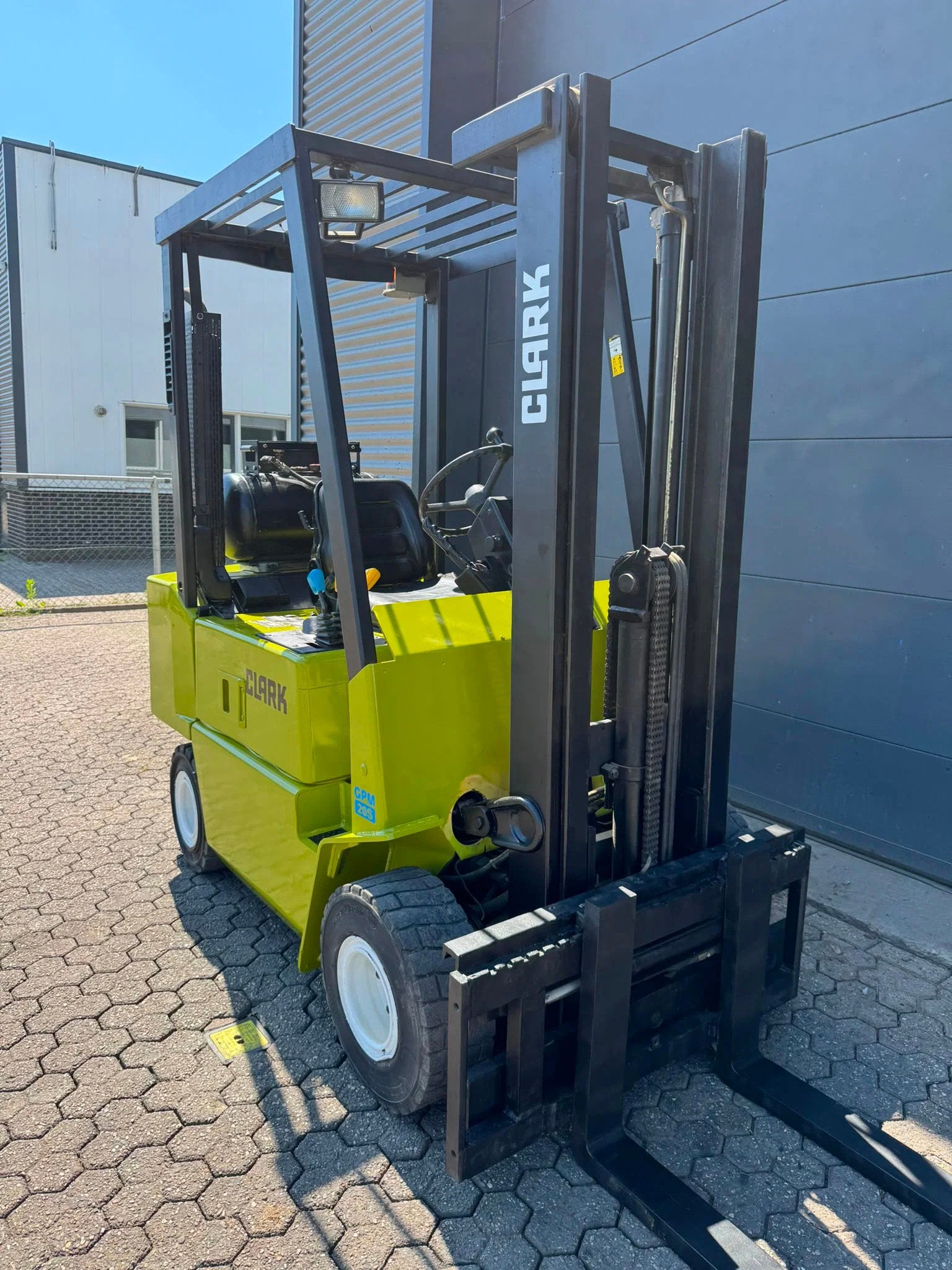 Clark GPM 20S 2 ton LPG heftruck (bj 1994), Zakelijke goederen, 2000 tot 3000 kg, LPG, Heftruck, Clark