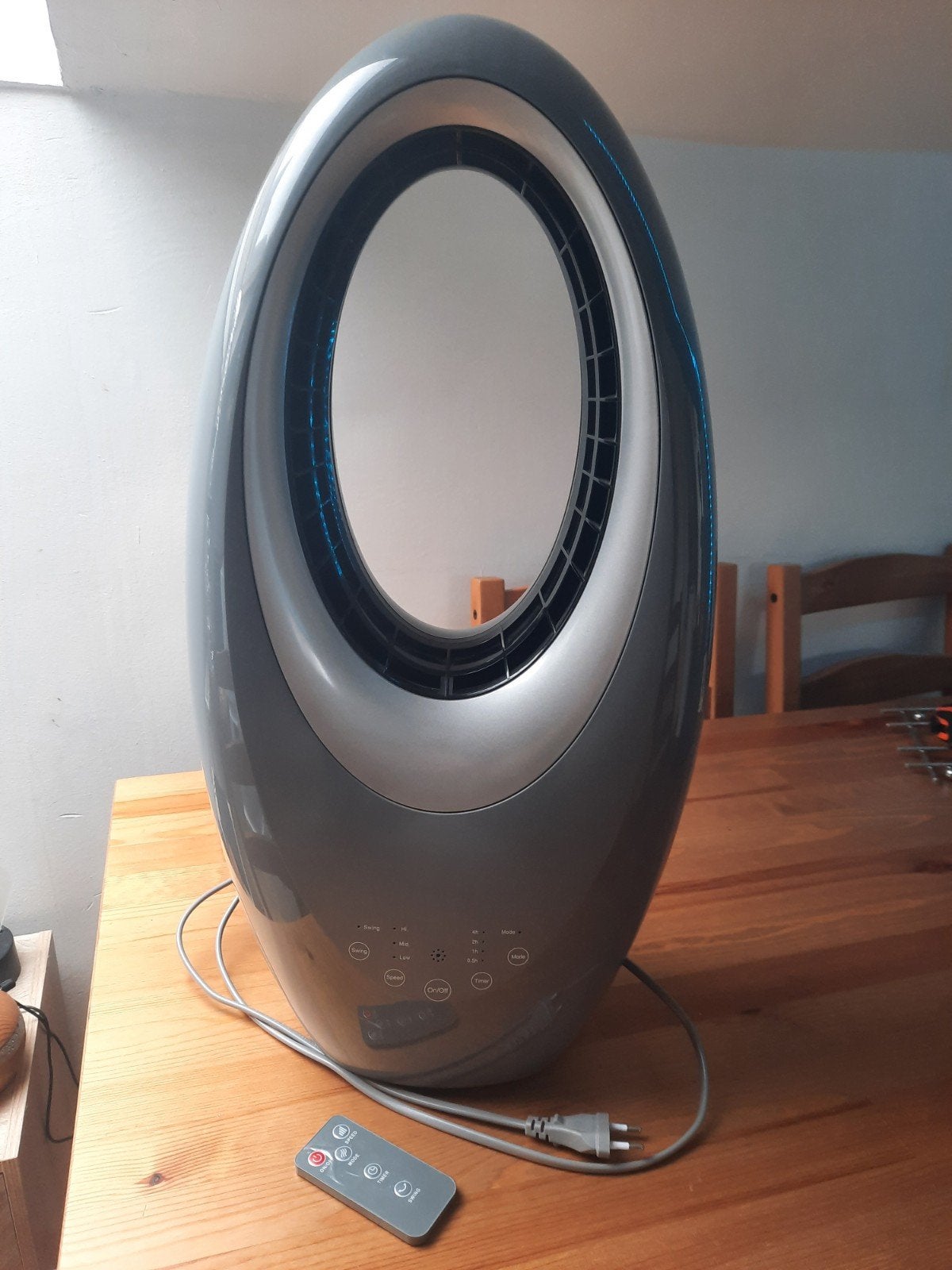 Ventilateur sans pales et sa télécommande., Electroménager, Enlèvement, Ventilateur avec télécommande, Comme neuf, Ventilateur tour