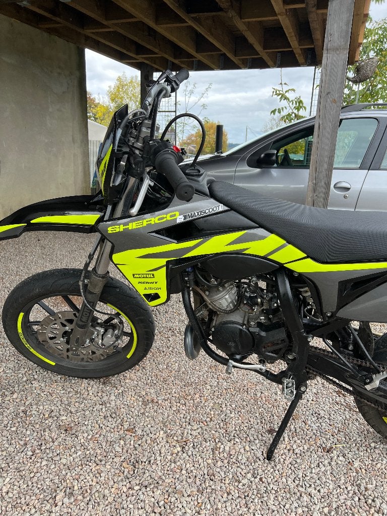 Sherco smr 50cc 2023, Vélos & Vélomoteurs, Autres marques, Comme neuf, 6 vitesses, Enlèvement
