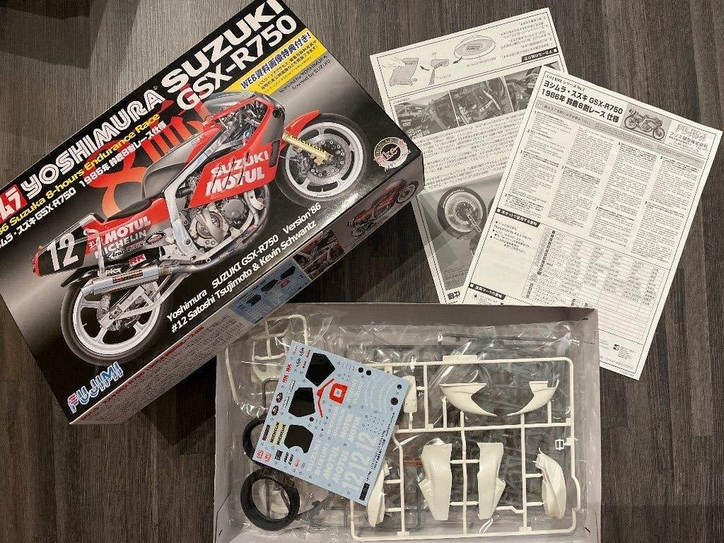 1/12 Fujimi Suzuki GSX R750 Yoshimura, Hobby en Vrije tijd, Modelbouw | Auto's en Voertuigen, Fujimi, Nieuw, Ophalen of Verzenden
