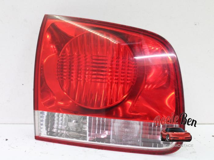 Achterlicht links van een Volkswagen Touareg, Gebruikt, -, Volkswagen, -