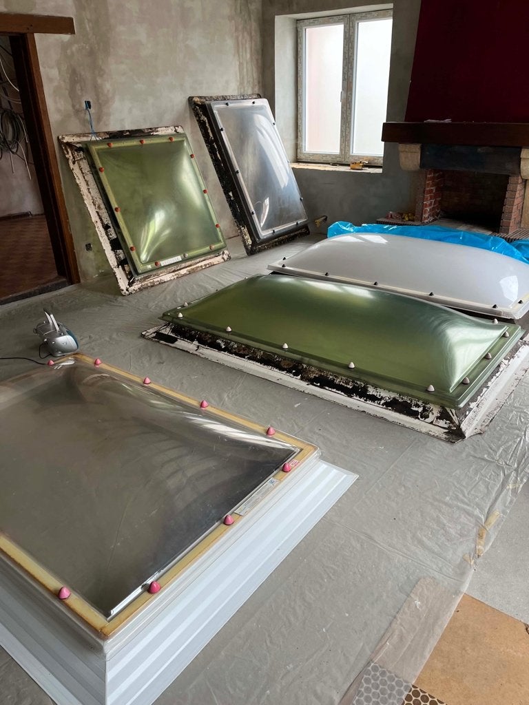 5 coupoles double parois —— Skylux à Bxl, Double vitrage, 160 cm ou plus, Fenêtre de façade ou Vitre, Enlèvement