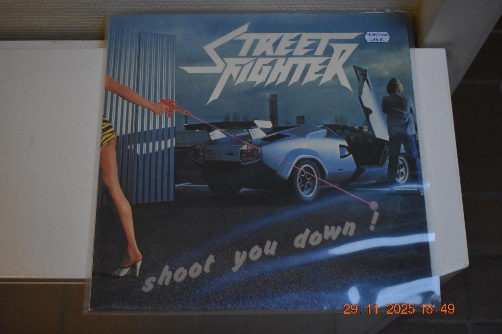 LP : Street Fighter - Shoot you down ! (Heavy Metal), Cd's en Dvd's, Vinyl | Hardrock en Metal, Beschermende buitenhoes, Ophalen of Verzenden