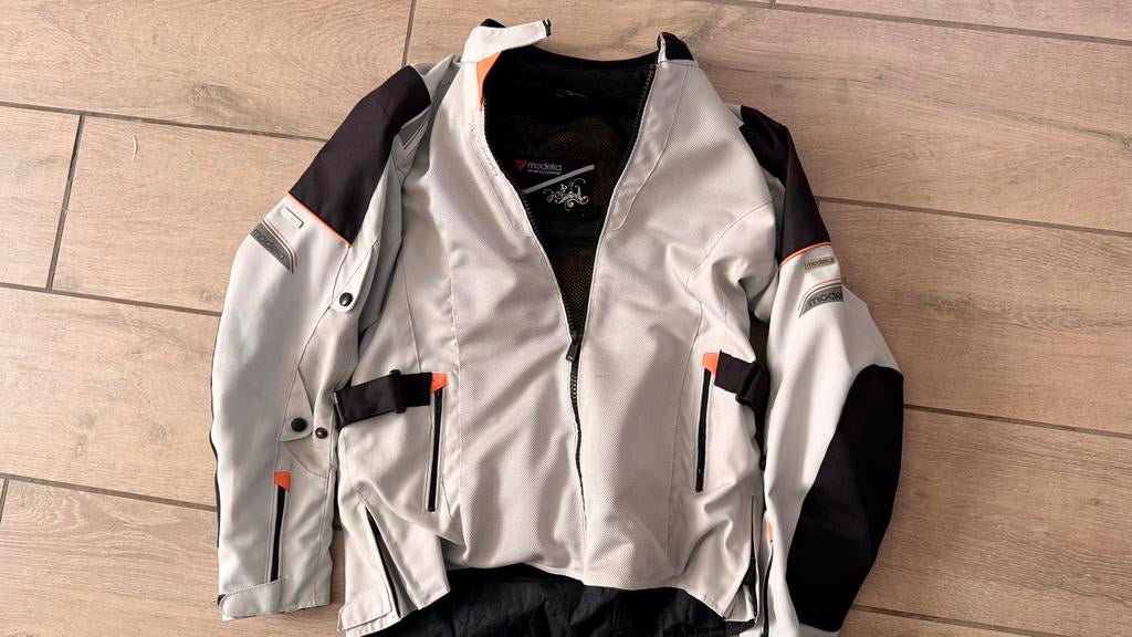 Ensemble été moto femme taille 44, Motos, Enlèvement, Ensemble