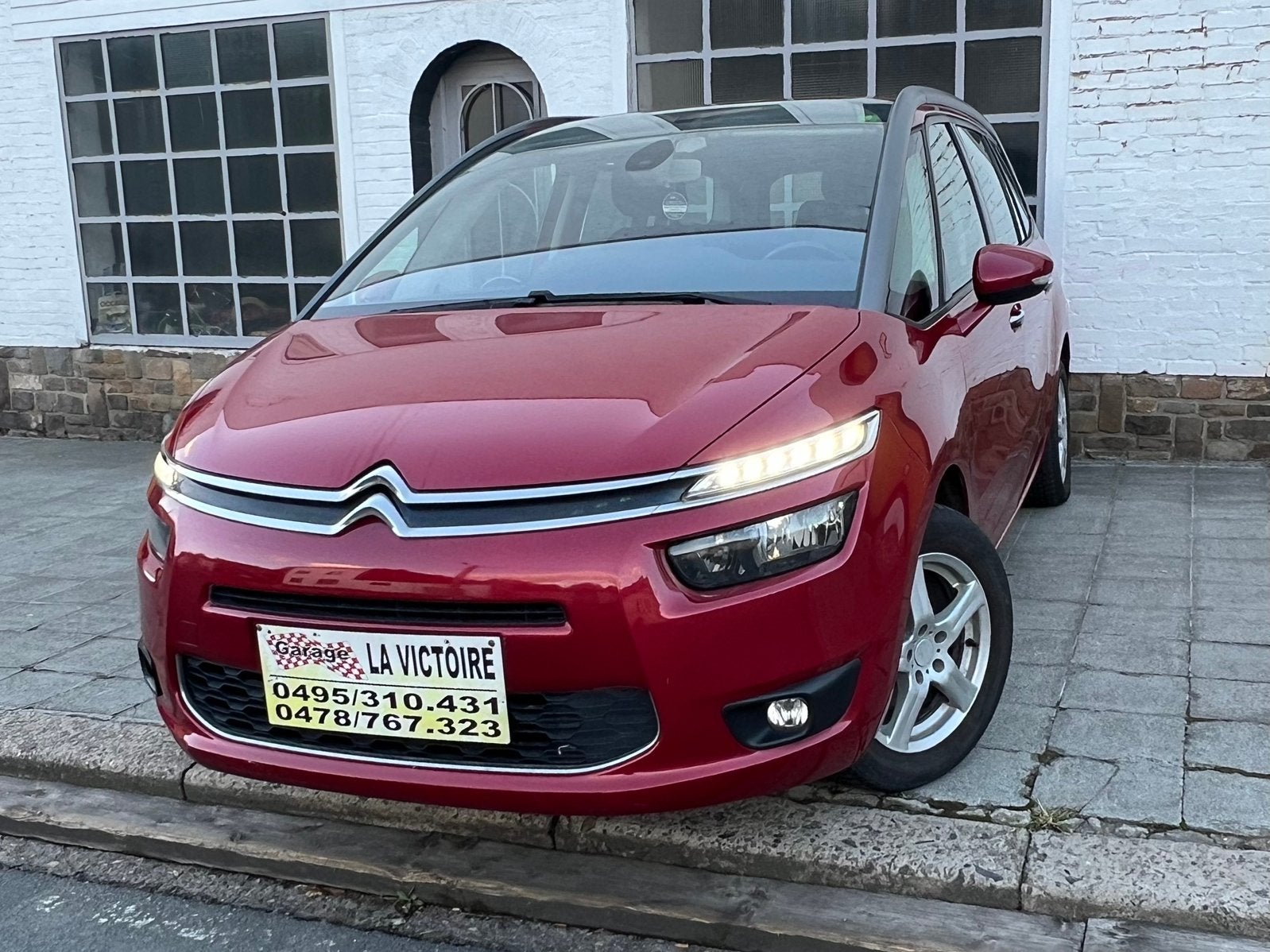 Citroën C4 Grand Picasso 1.6 HDi 7 PLACES 85kw 0032478767323, Autos, Rouge, Euro 5, Achat, https://public.car-pass.be/vhr/adae0fbf-45f2-4635-8fd4-5c092345d778