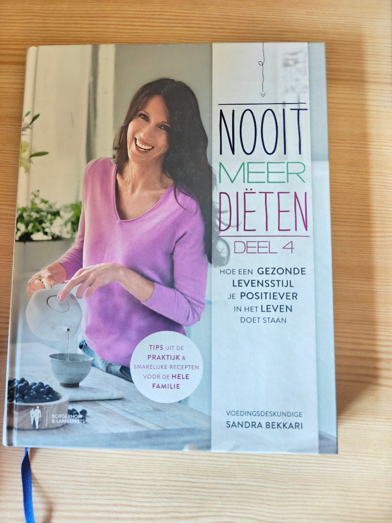 Nooit meer diëten deel 4 - Sandra Bekkari, Boeken, Voorgerechten en Soepen, Gezond koken, Ophalen of Verzenden, Zo goed als nieuw