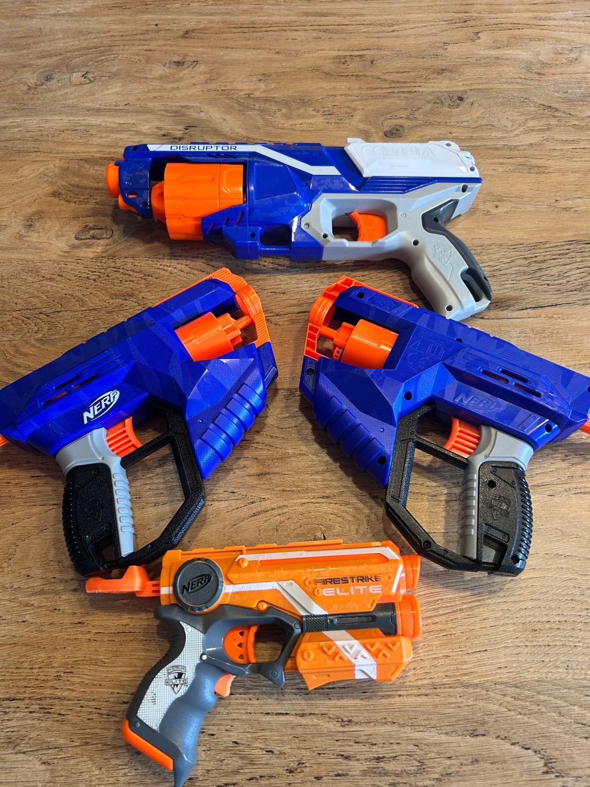 Lot de 4 pistolet de la marque Nerf, Enfants & Bébés, Jouets | Extérieur | Jeu d'action, Enlèvement ou Envoi, Comme neuf