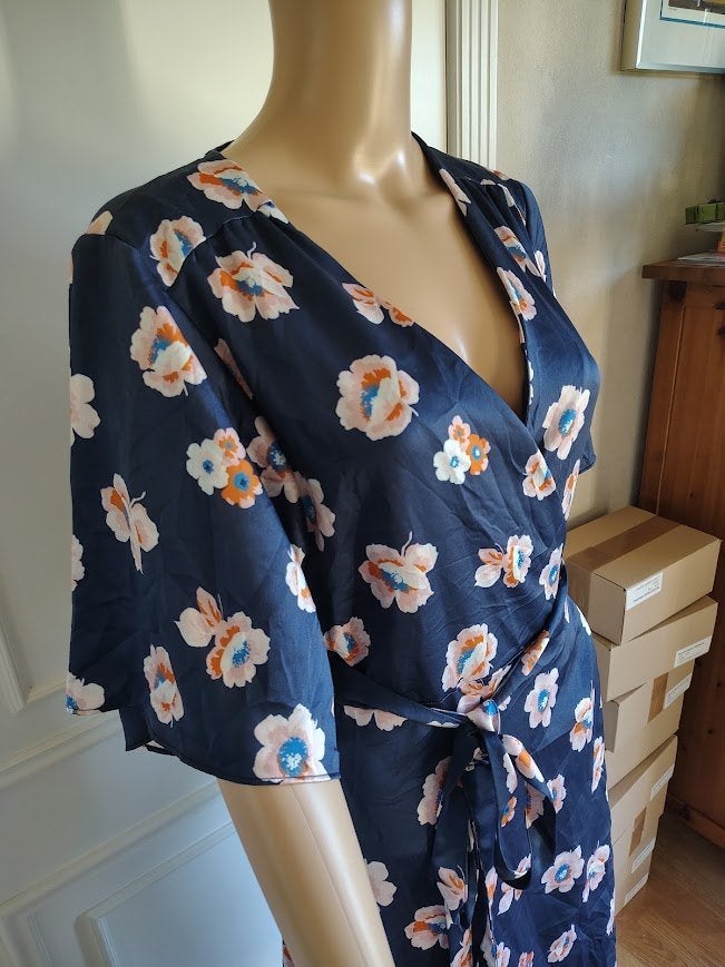 nieuwe lange jurk van esprit, Kleding | Dames, Jurken, Zo goed als nieuw, Maat 38/40 (M), Ophalen of Verzenden