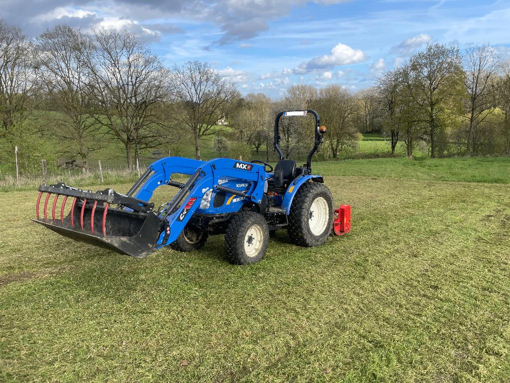 Service de tonte avec tracteur et broyeurdans la région Asse, Entretien de jardins ou Taille