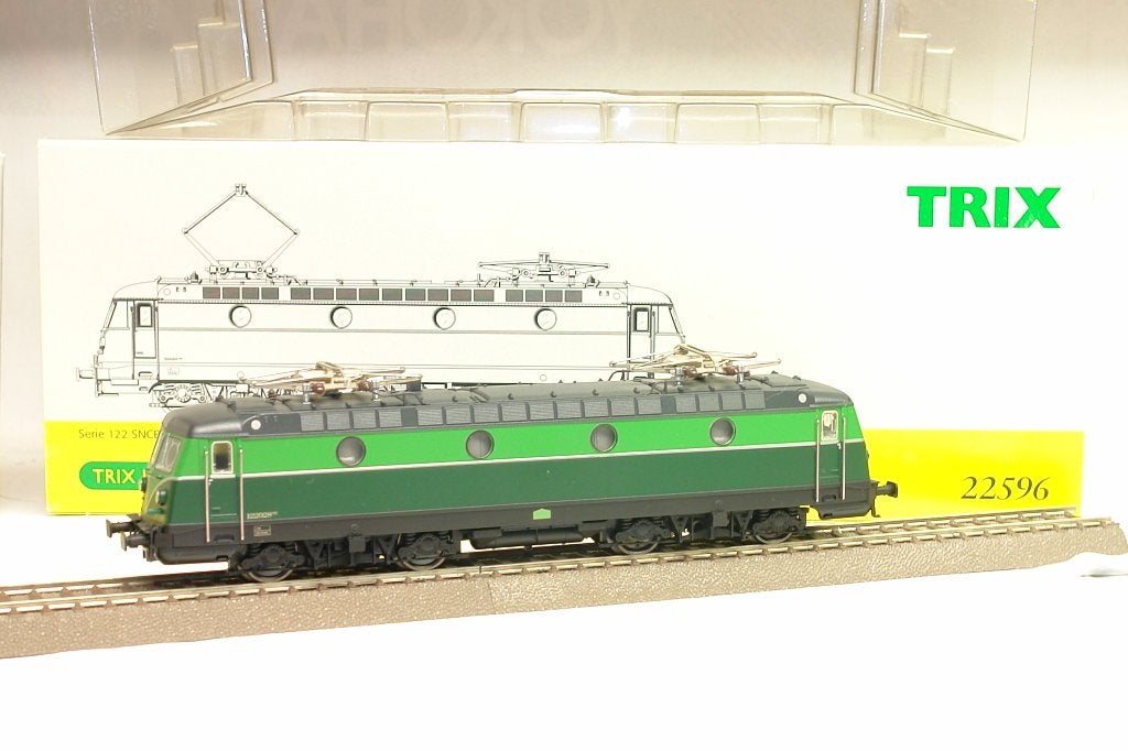 TRIX 22596 MOTOR 122028 SNCB NBS CC/DC PRE-DIGITALE HO, Trix, Ophalen of Verzenden, Zo goed als nieuw, Gelijkstroom