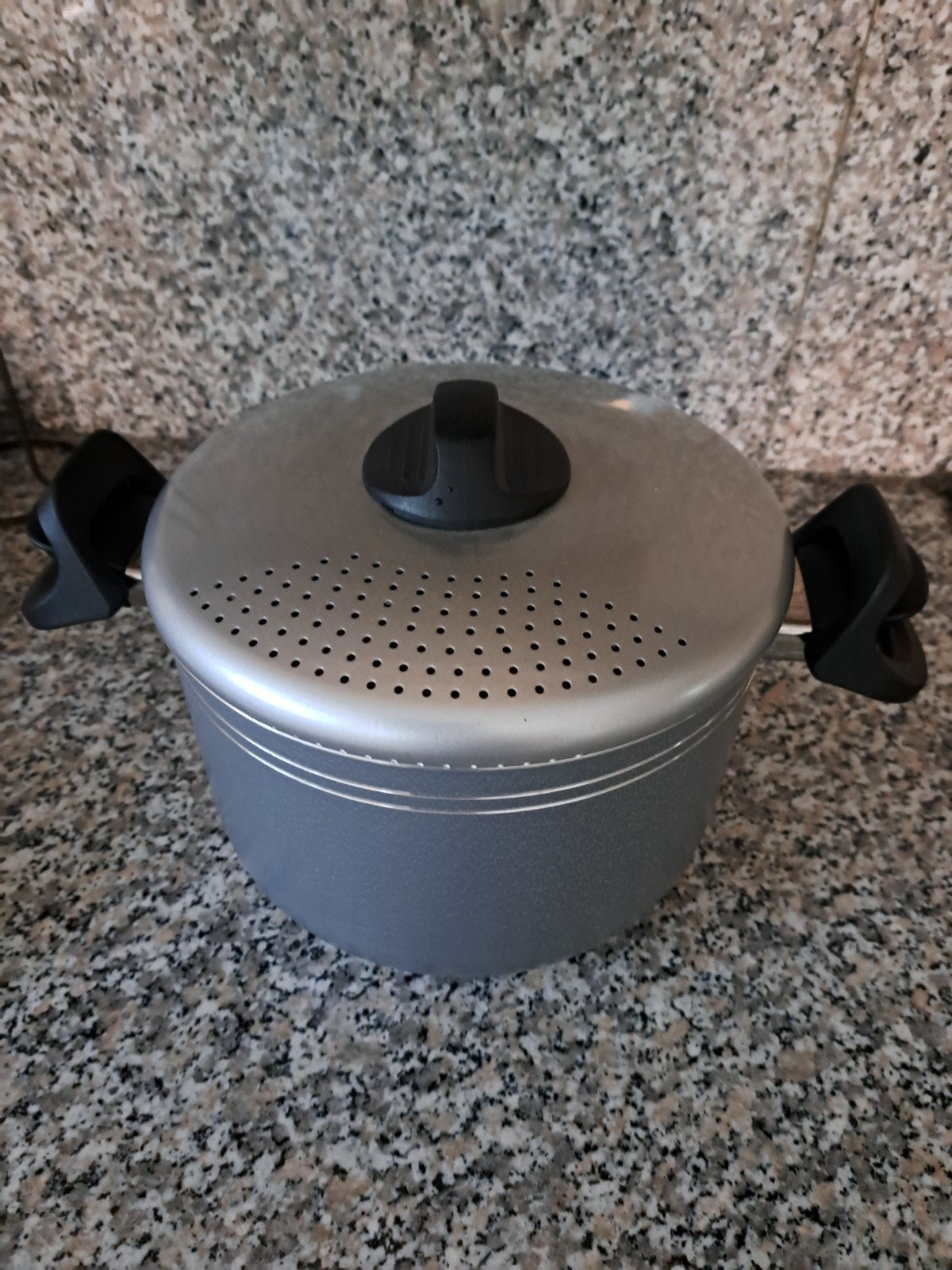 Pasta pan, Ophalen, Nieuw