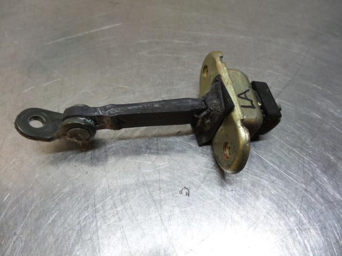 Deurvanger 4Deurs links-achter van een Daewoo Matiz (Matiz 0, Auto-onderdelen, Gebruikt, -, Daewoo, -