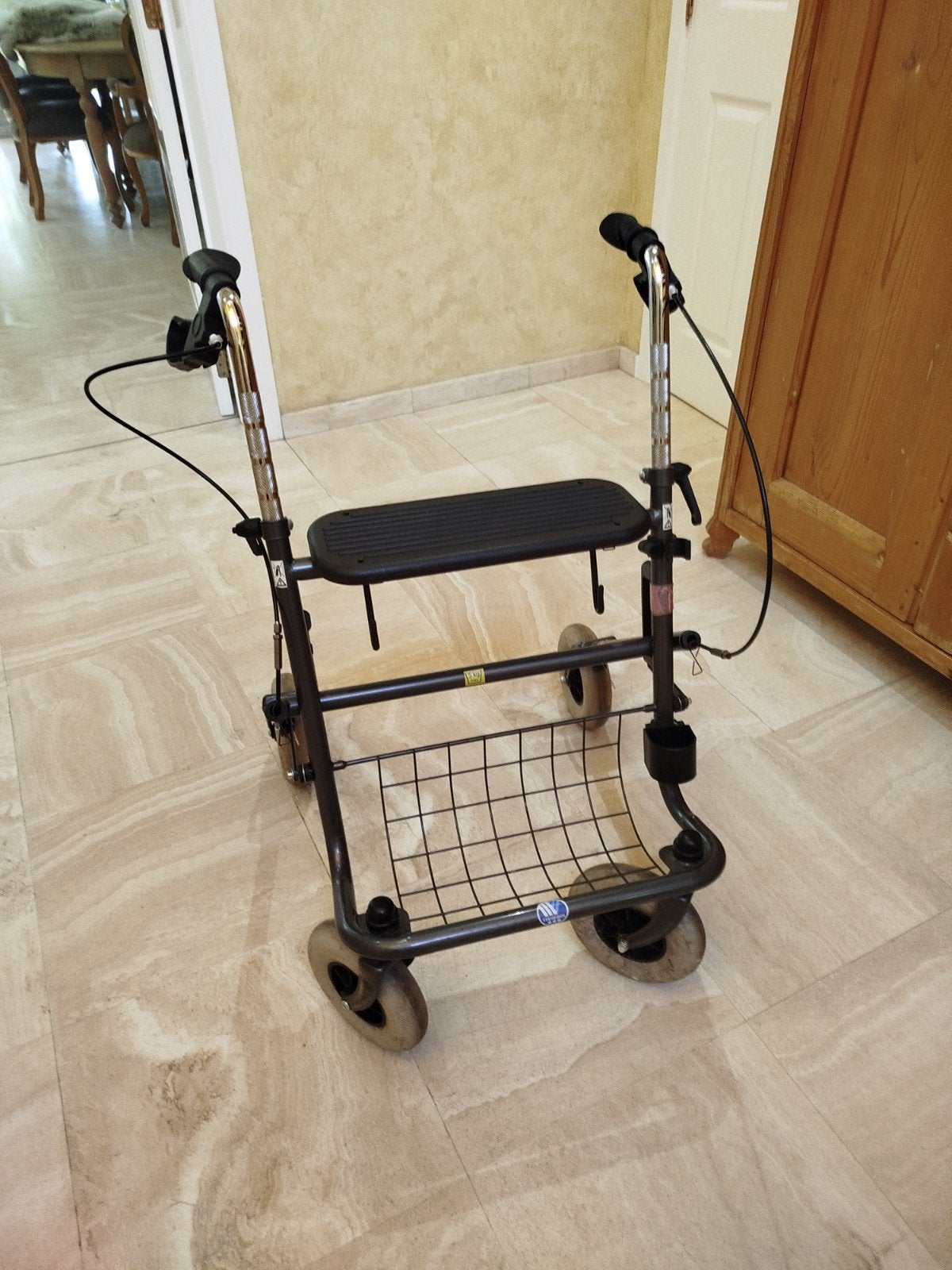 rollator/looprekje in nieuwe staat, Divers, Déambulateurs, Enlèvement, Pliable, Comme neuf