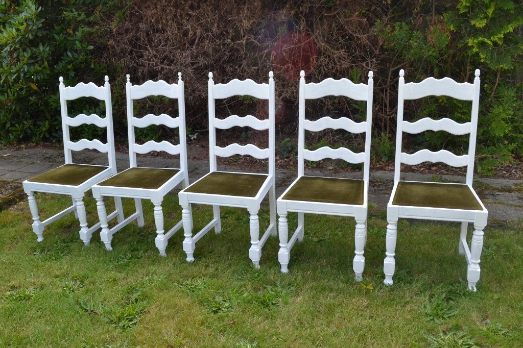 5 witte houten stoelen met zit in velours, Huis en Inrichting, Stoelen, Ophalen, Gebruikt, Wit, Stof