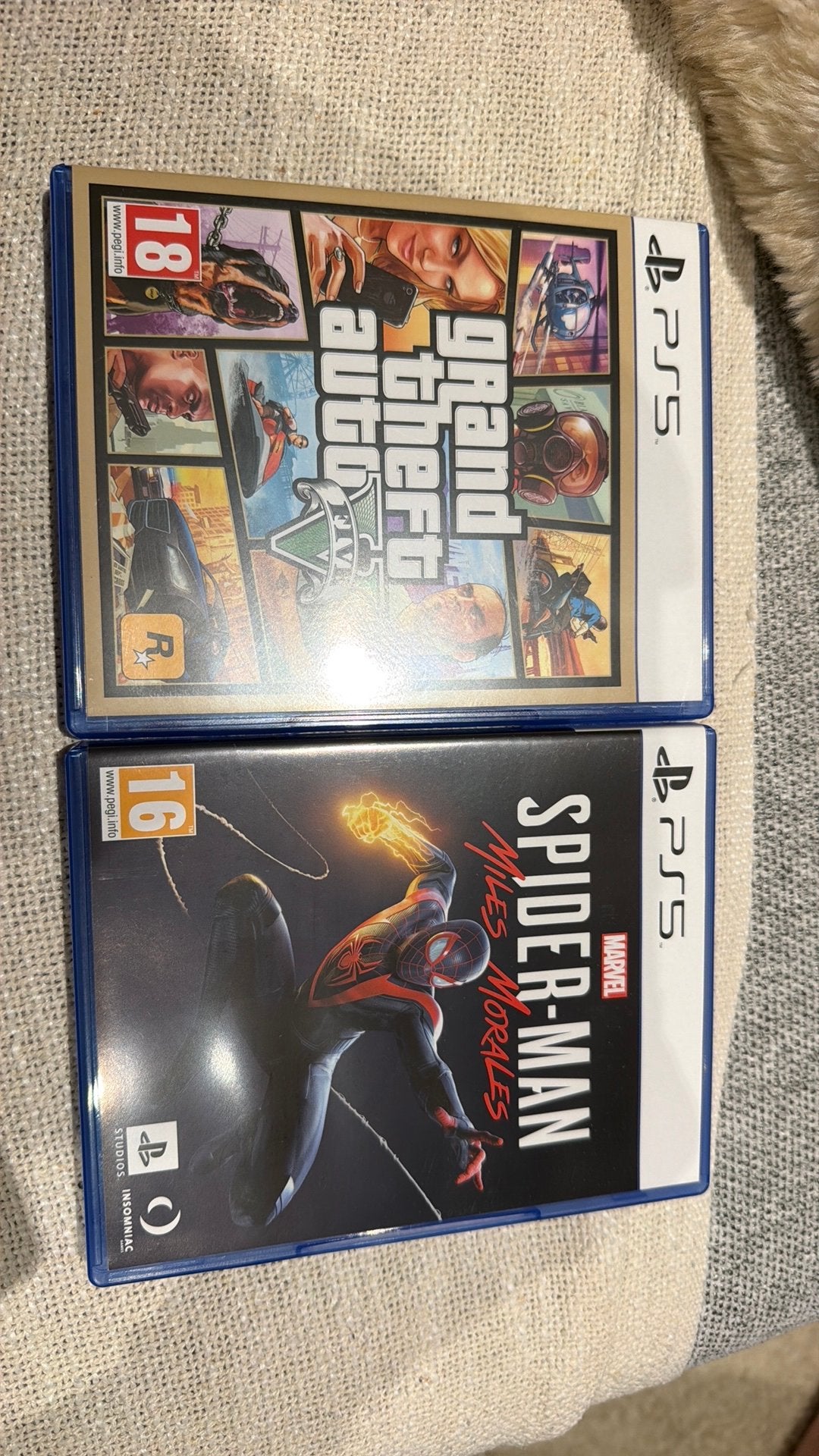 Jeux PS5 : Grand Theft Auto V et SPIDER-MAN, Enlèvement ou Envoi, Aventure et Action, À partir de 18 ans, Online