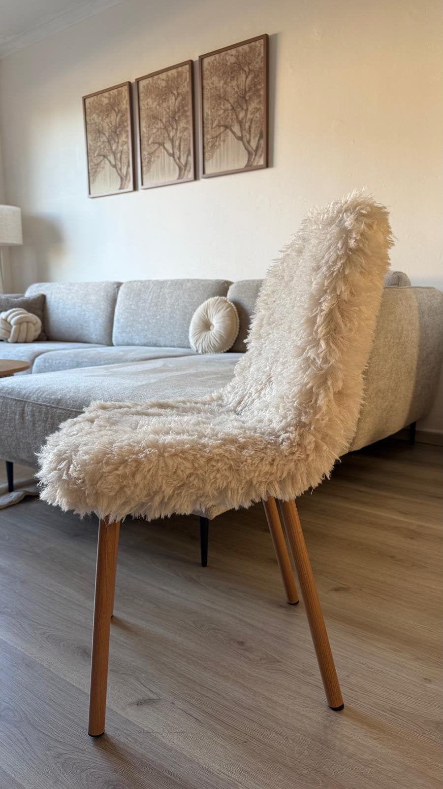 6 nieuwe fluffy stoelhoezen in beige/crème, Overige materialen, Wit, Nieuw, Ophalen of Verzenden