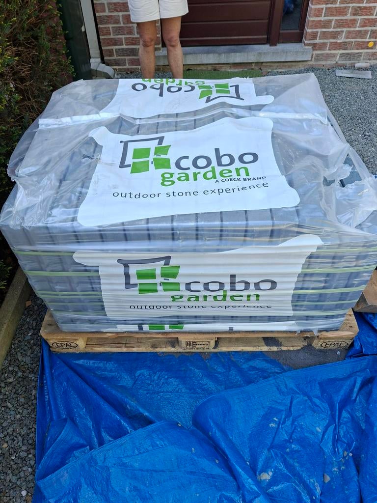 Gratis waterdoorlatende arduinblauwe betonklinkers, Ophalen
