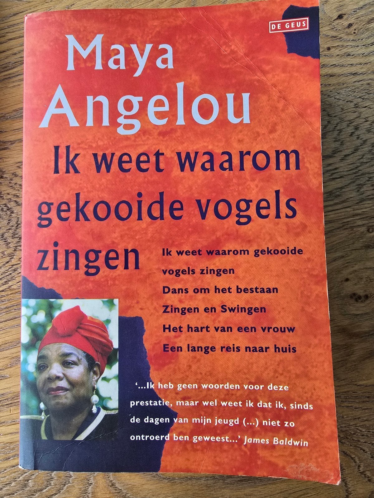 M. Angelou - Ik weet waarom gekooide vogels zingen, Ophalen of Verzenden, M. Angelou