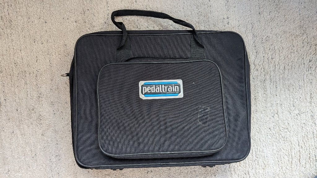 Pédalboard Pedaltrain Jr in softcase + patch cables, Enlèvement, Utilisé