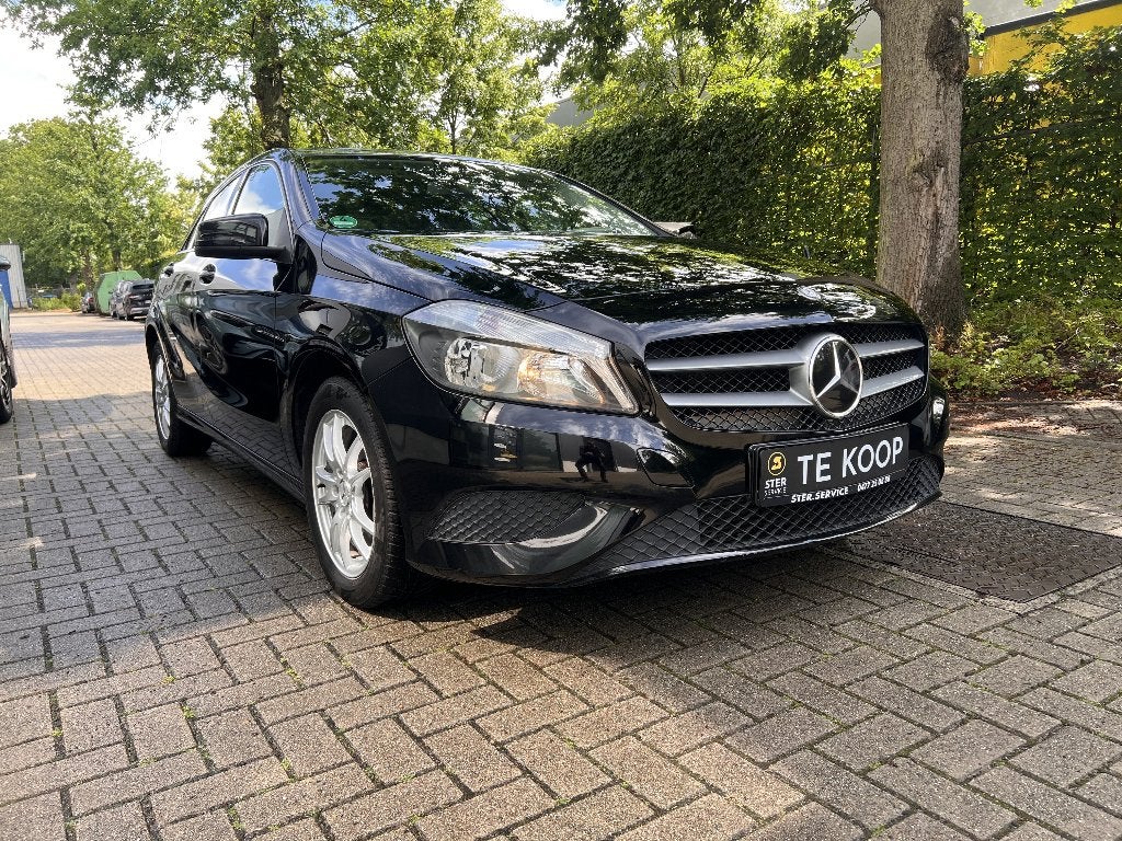 Te koop Mercedes Benz A 180, Auto's, 4 cilinders, Lichtsensor, Zwart, 1595 cc