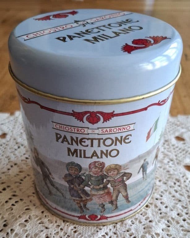 Klein Italiaans Milano Panettone blikje, schaatsen, kinderen, Verzamelen, Ophalen of Verzenden, Gebruikt, Overige, Overige merken