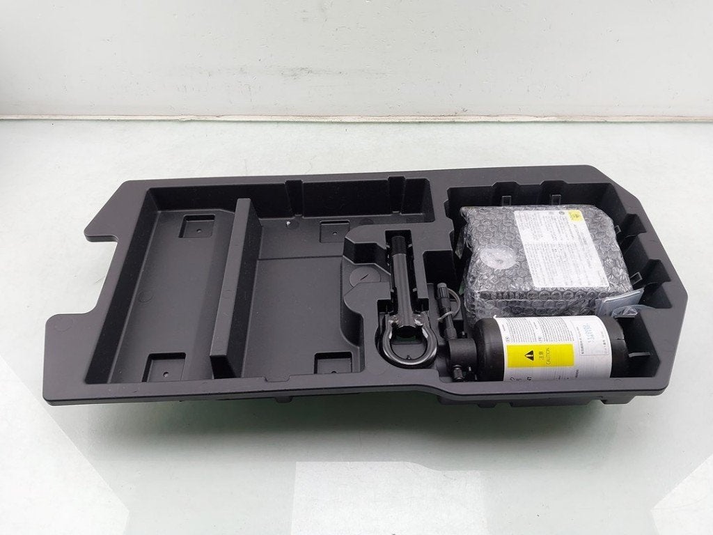 DIVERS Banden reparatieset Toyota Aygo X (|42680F4013|), Utilisé, Toyota
