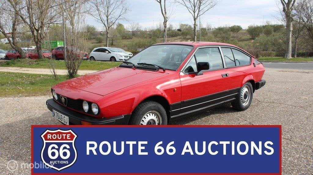 Alfa Romeo GTV 2.0 | Route 66 Auctions, Zwart, Bedrijf, Handgeschakeld, Overige carrosserie