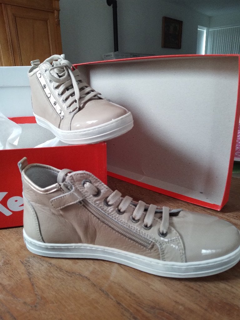 Oud roze sneakers Kickers, Kleding | Dames, Schoenen, Ophalen, Nieuw, Sneakers, Kickers