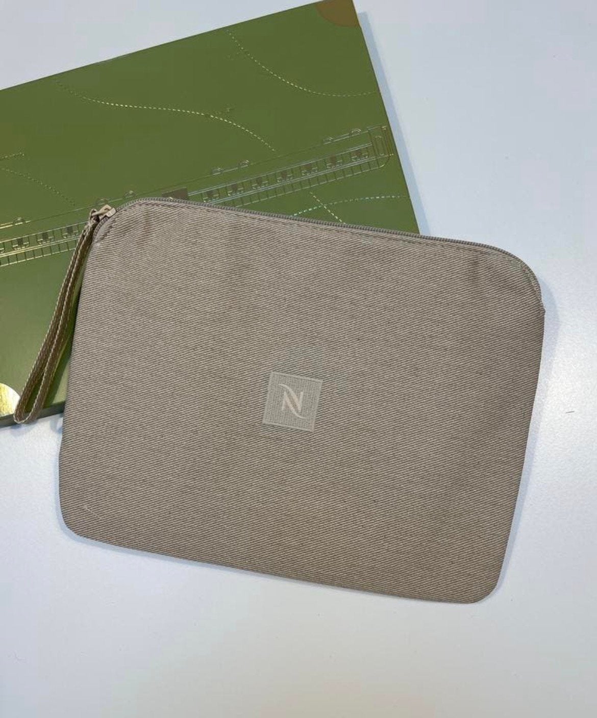 NIEUW : documenthouder / etui / travel pouch Nespresso, Ophalen of Verzenden, Nieuw