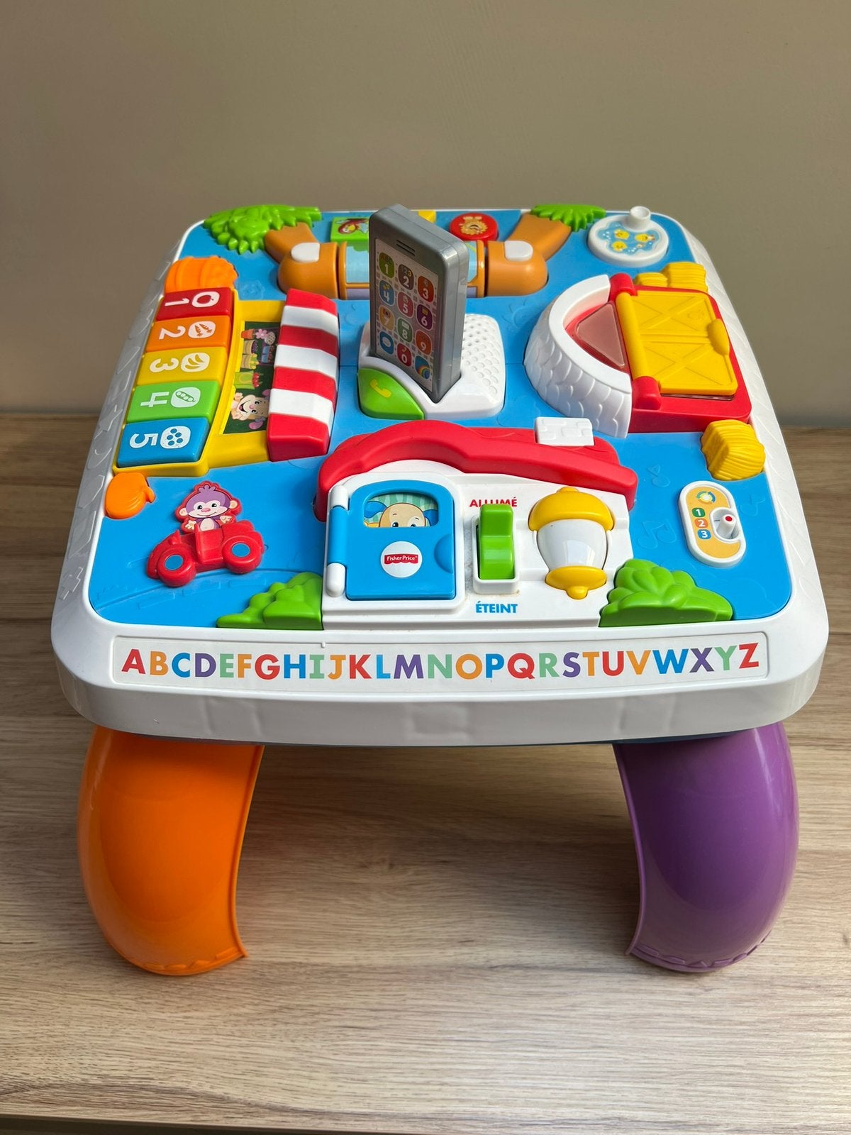 Table d’éveil Fisher price, Enlèvement, Avec lumière
