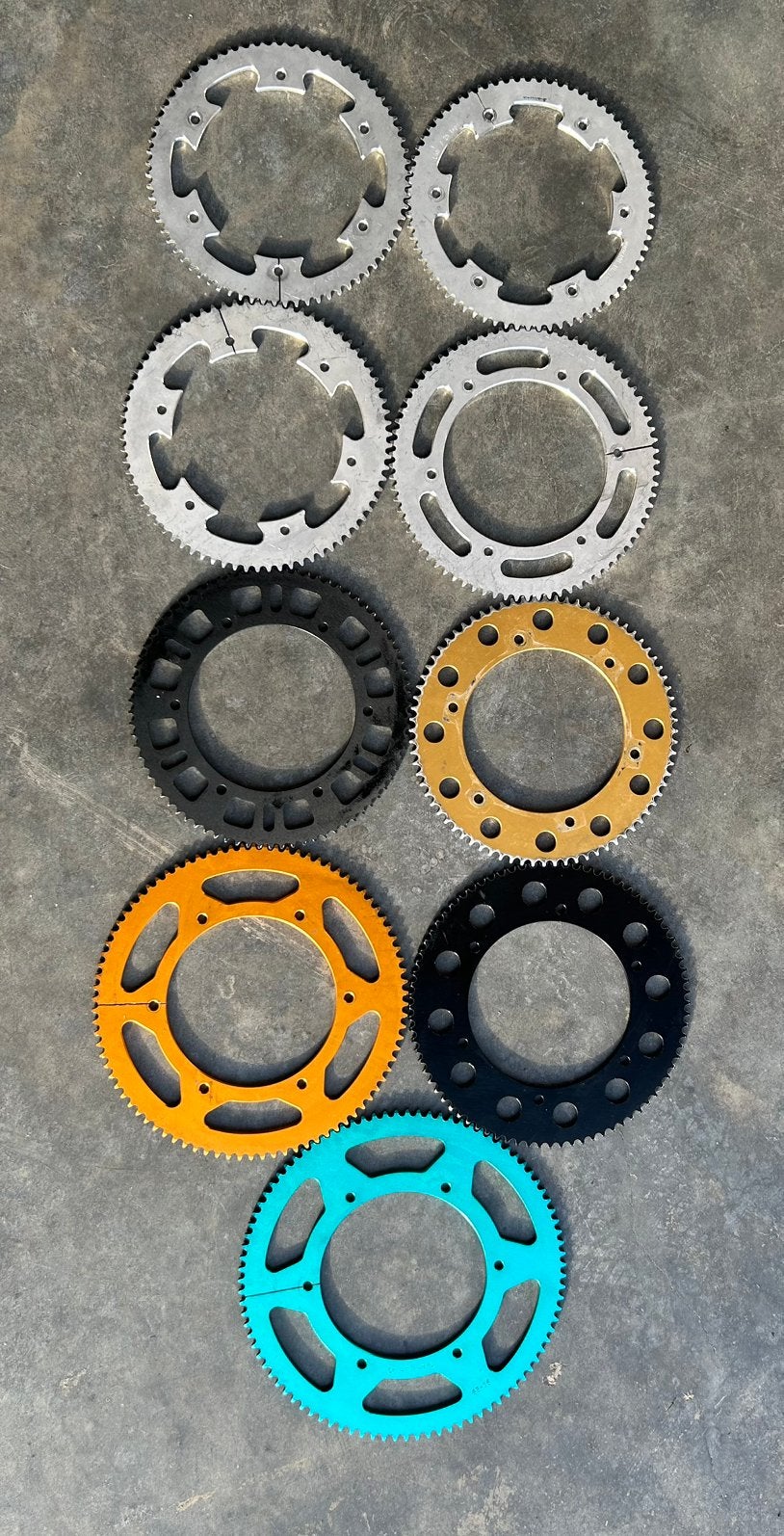 Set van 9 Tandwielen, Sports & Fitness, Enlèvement ou Envoi, Comme neuf, Pièces Kart