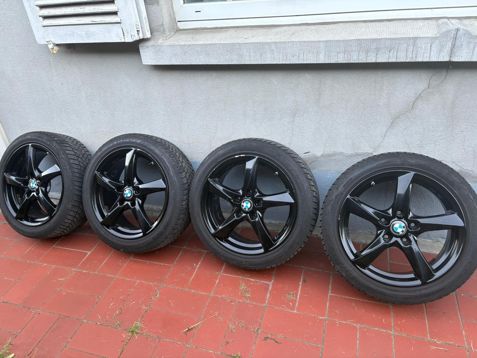 JANTES D'ORIGINE AVEC PNEU HIVER BMW SERIE 1, Autos : Pièces & Accessoires, Pneus & Jantes, Enlèvement, Jante(s)