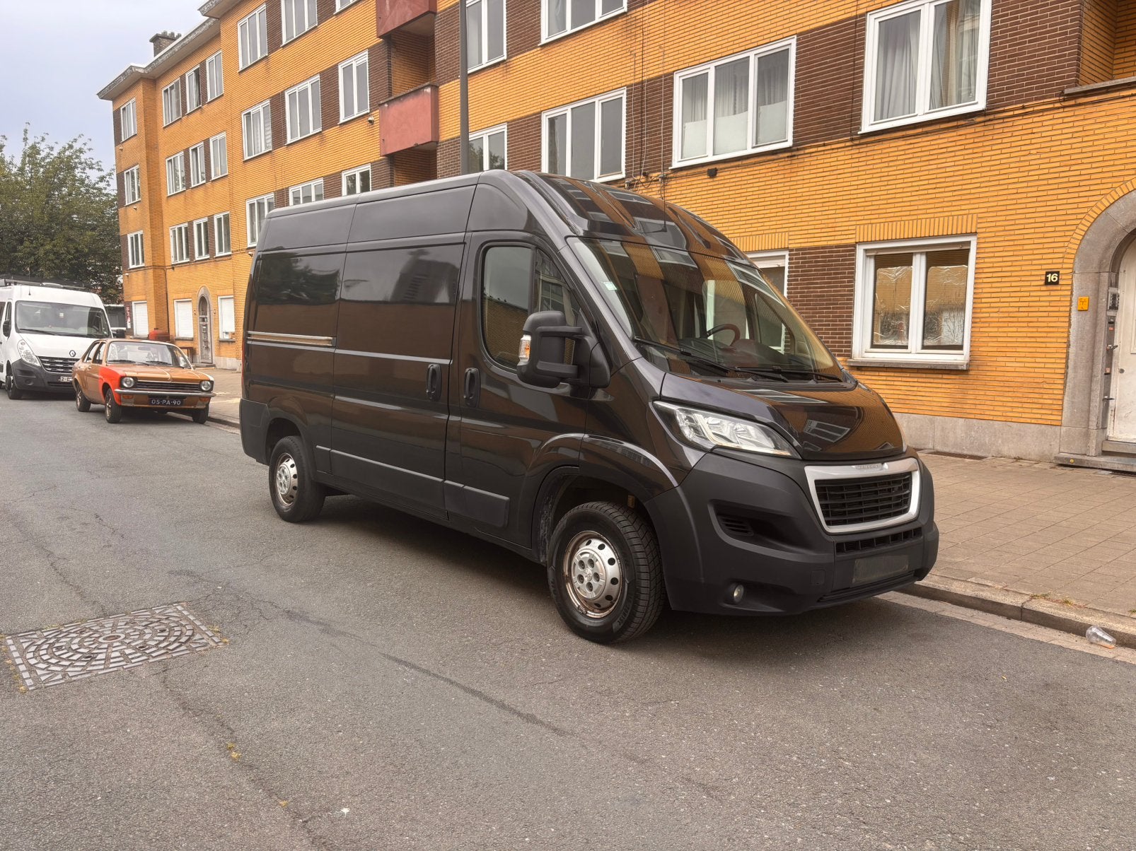 Peugeot Boxer 2.2 165pk euro6d 2021 Camera, Auto's, Euro 6, Zwart, Particulier, Te koop