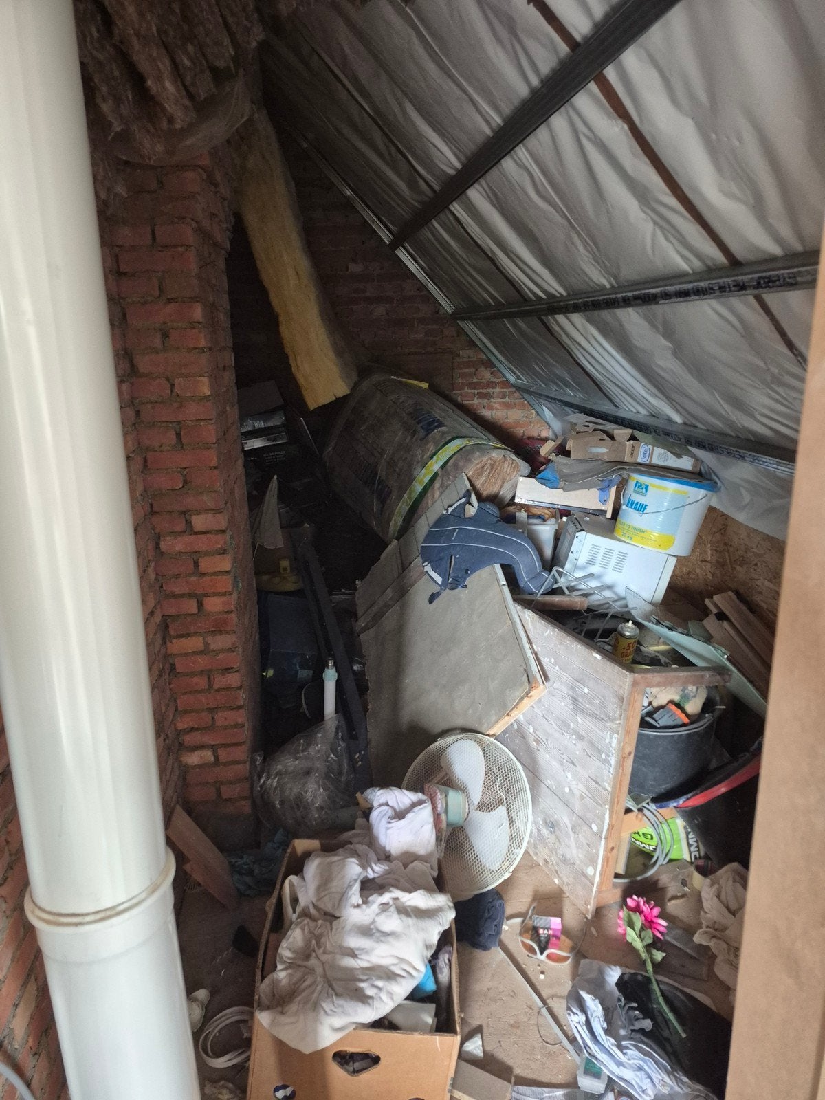 zolder vol met rommel. wij helpen graag., Huis en Inrichting, Ophalen