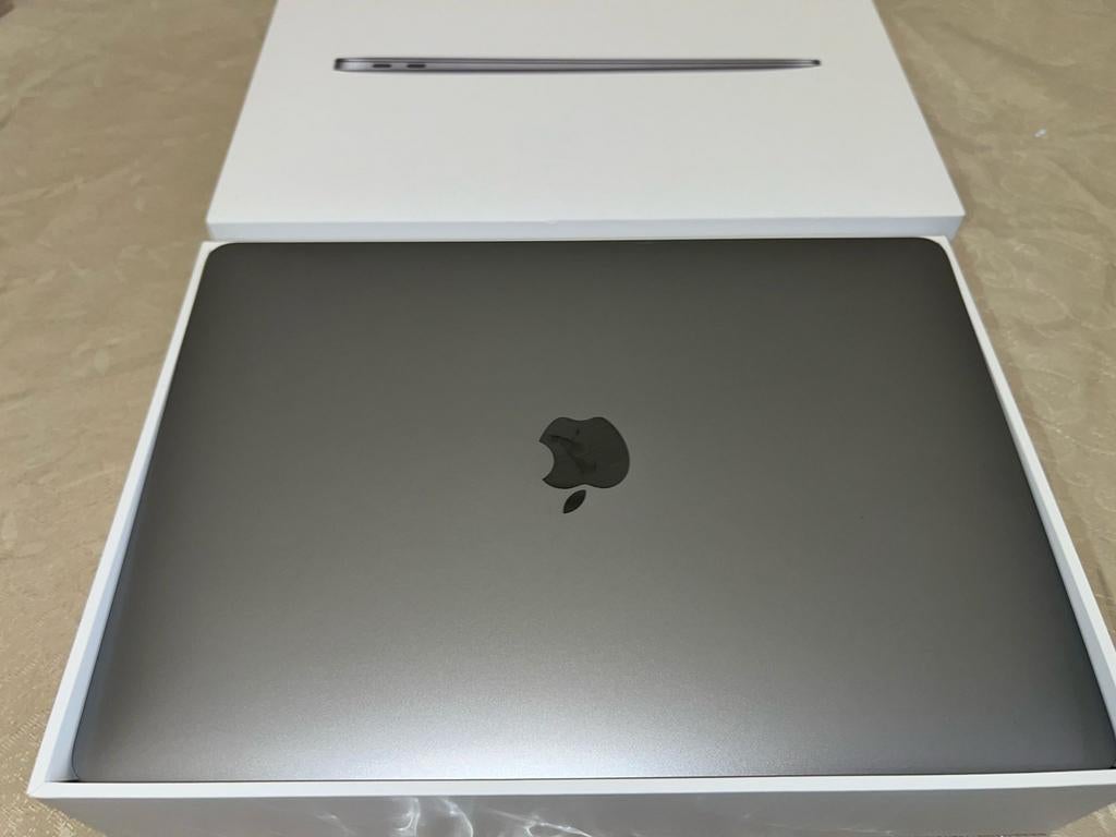 Apple MacBook, Enlèvement