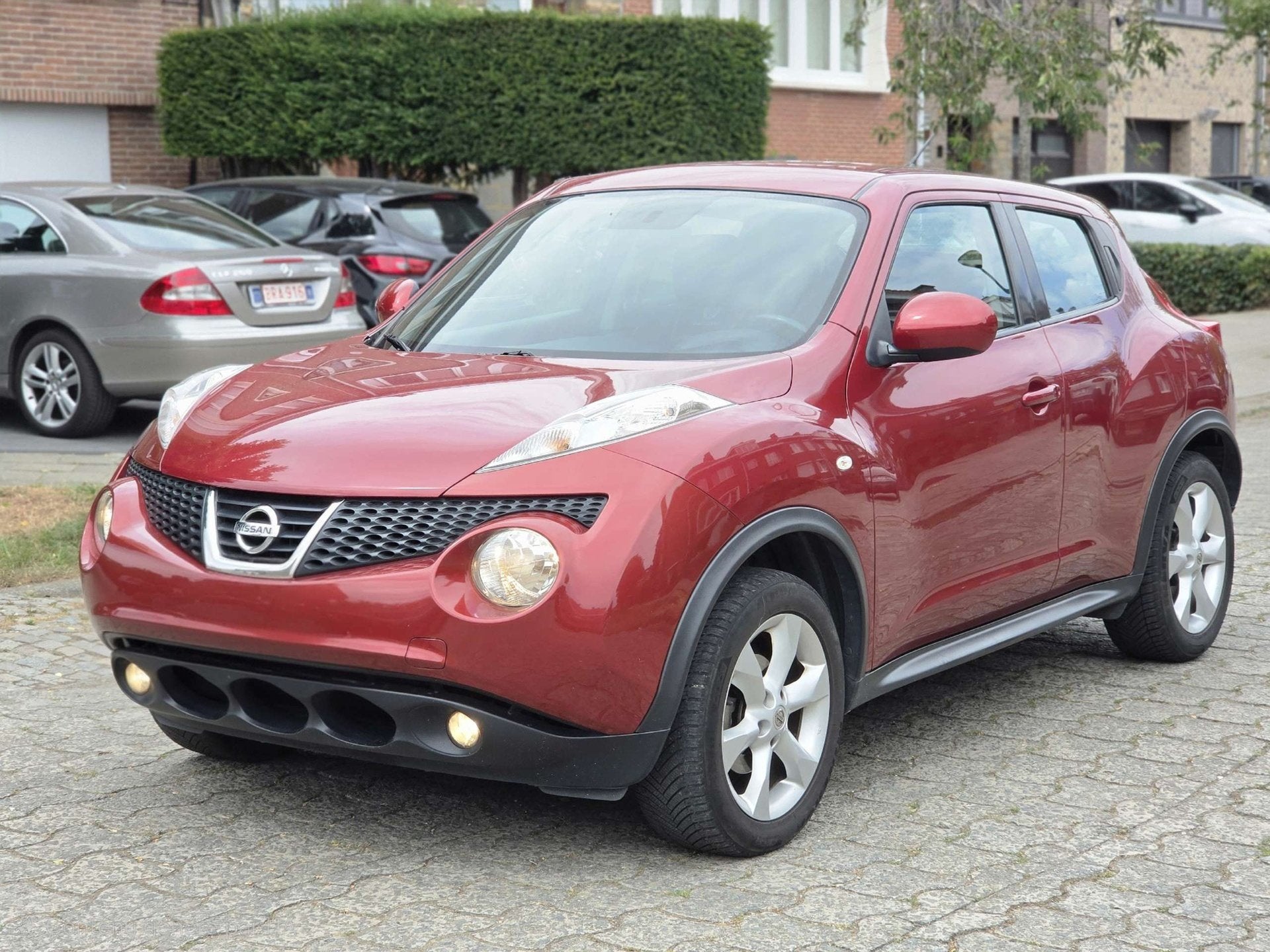 Nissan Juke 1.6i 2WD 1E EIGENAAR PERFECTE STAAT GEKEURD VVK, Euro 5, Stof, Gebruikt, Zwart
