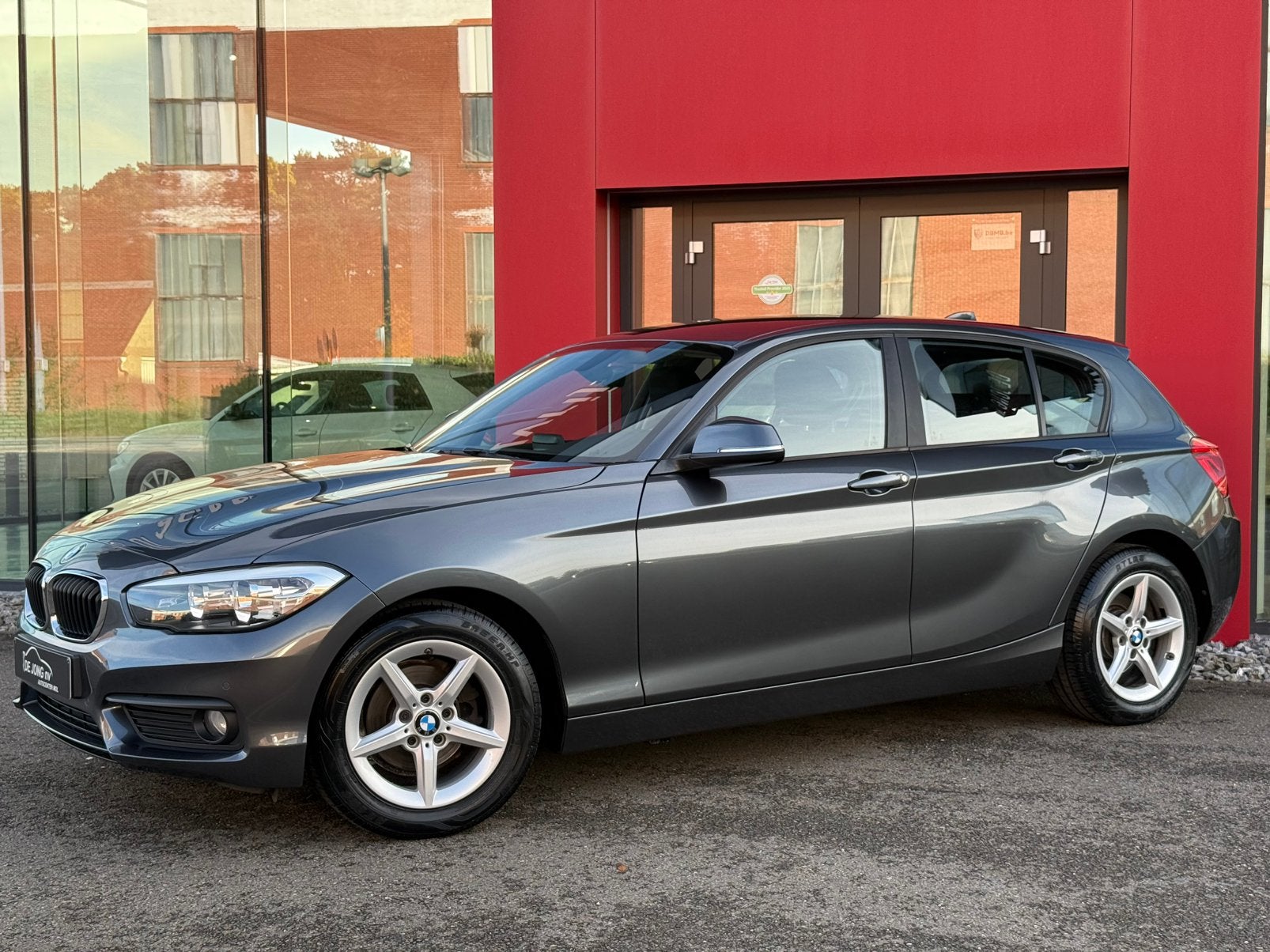 Bmw F20 116i Facelift 2018 1ste eigenaar/Led/Navi/Pdc/Airco, 3 cilinders, Zilver of Grijs, 80 kW, 1499 cc
