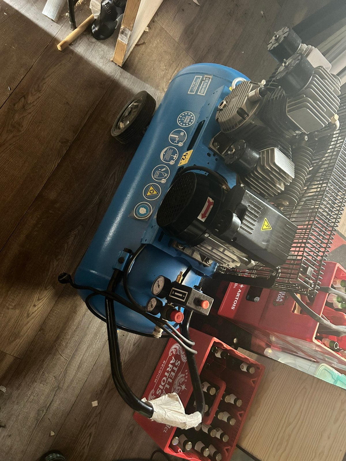 Compressor airpress LM 100-400, Ophalen, Zo goed als nieuw, Geluidgedempt, 200 tot 400 liter/min
