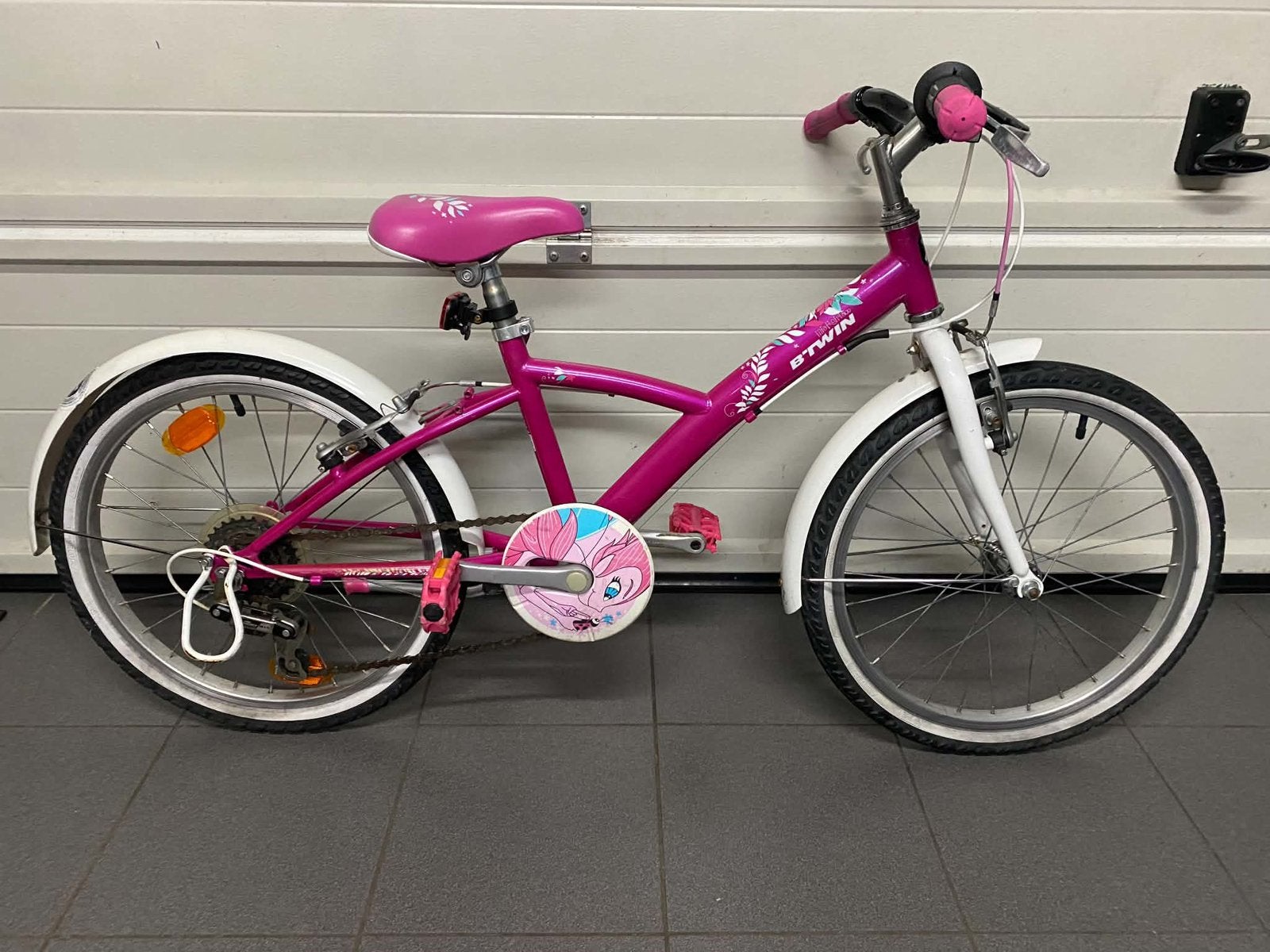 Meisjesfiets BTWIN 20 inch, Fietsen en Brommers, Ophalen, Zo goed als nieuw, 20 inch