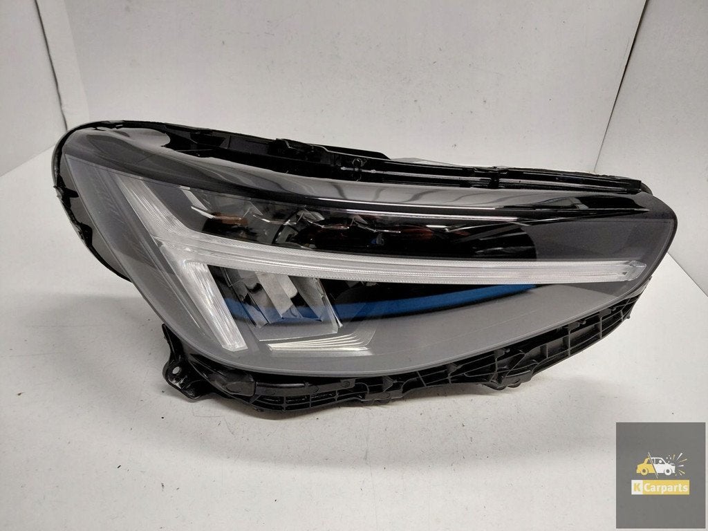 32420420, Phare droit LED Full BASE pour Volvo XC40 Lift, id, Gunnar Engellaus vag 8
405 31  Gothenburg, SE, Info@volvocars.com