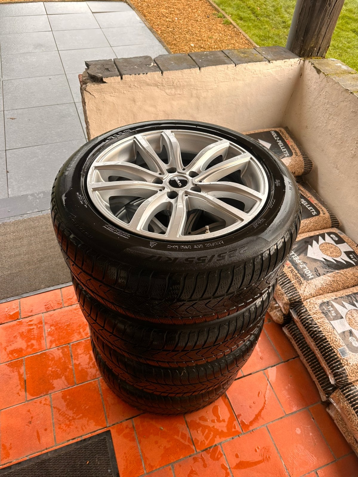 17" velgen + Pirelli winterbanden, Auto-onderdelen, Banden en Velgen, Ophalen, Gebruikt, Velg(en), 17 inch