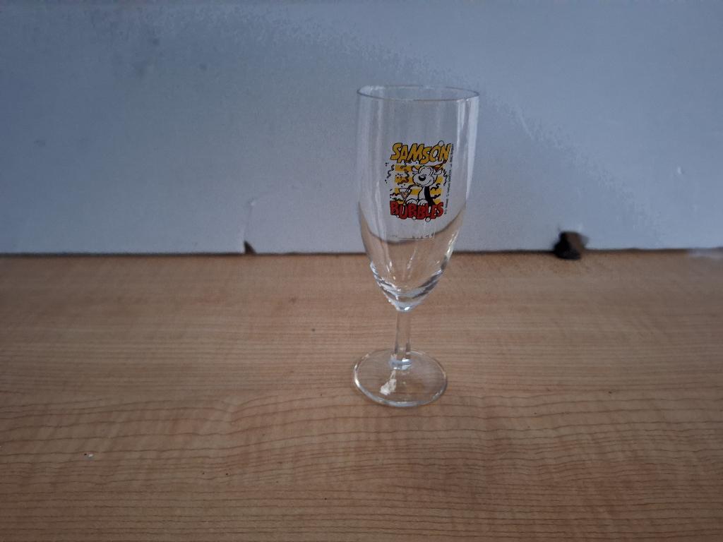 champagneglas samson, Huis en Inrichting, Ophalen of Verzenden, Zo goed als nieuw, Glas, Glas of Glazen