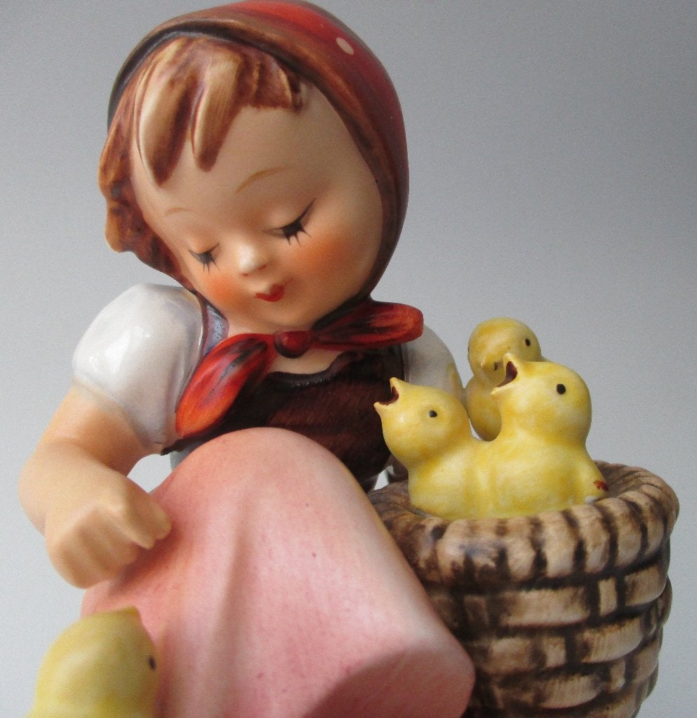 M I Humm.:57/l-Chicken Mother-TMK-3-1960-’72-13cm.-4 kuikens, Verzamelen, Verzenden