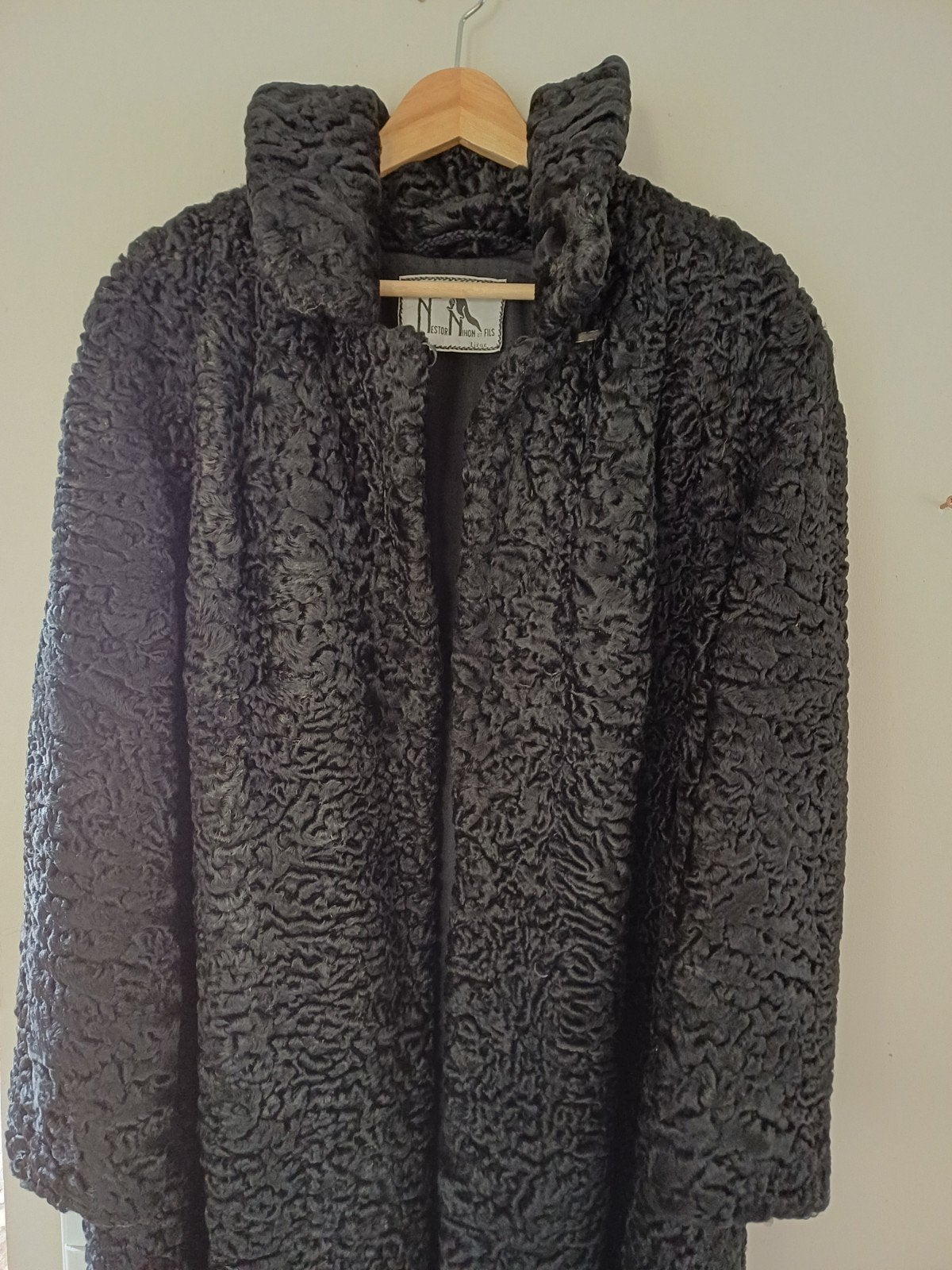 Ancien manteau astrakan