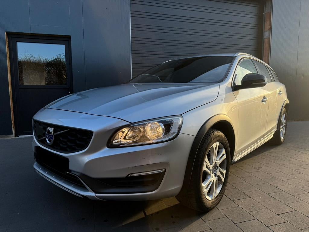 Volvo V60 Cross Country 2.0d - euro6b - HOMOLOGUÉ POUR LA VE, Argent ou Gris, Noir, V60, Particulier
