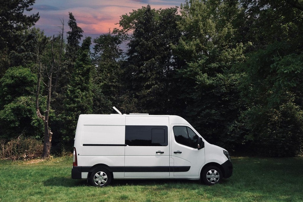 Camperbus - Nissan NV 400 L2H2, Caravans en Kamperen, Mobilhomes, Particulier, tot en met 2, Buscamper of Camperbus, Overige merken